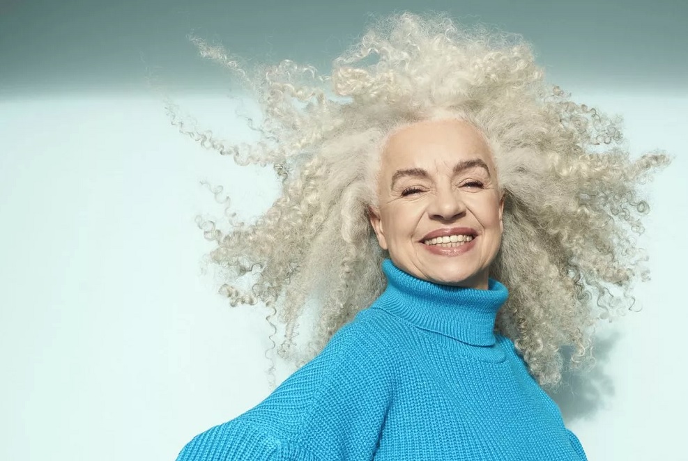 Curly Hairstyles, Stunning Curly Hairstyles for Women Over 50 to Transform Your Look