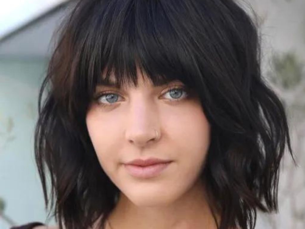 bob haircut with bangs